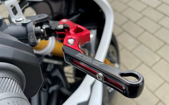 Umgebautes Motorrad Triumph Speed Triple 1200 RR von Warm Up Zweiradtechnik GmbH - Bild 6 Umgebautes Motorrad Triumph Speed Triple 1200 RR von Warm Up Zweiradtechnik GmbH - Bild 6