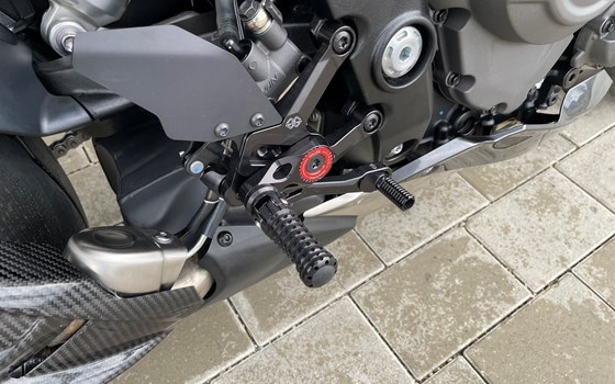 Umgebautes Motorrad Triumph Speed Triple 1200 RR von Warm Up Zweiradtechnik GmbH - Bild 6 Umgebautes Motorrad Triumph Speed Triple 1200 RR von Warm Up Zweiradtechnik GmbH - Bild 6