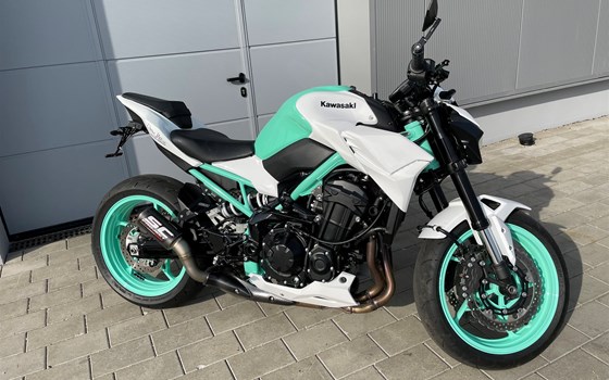 Umgebautes Motorrad Kawasaki Z900 von Warm Up Zweiradtechnik GmbH - Bild 2 Umgebautes Motorrad Kawasaki Z900 von Warm Up Zweiradtechnik GmbH - Bild 2