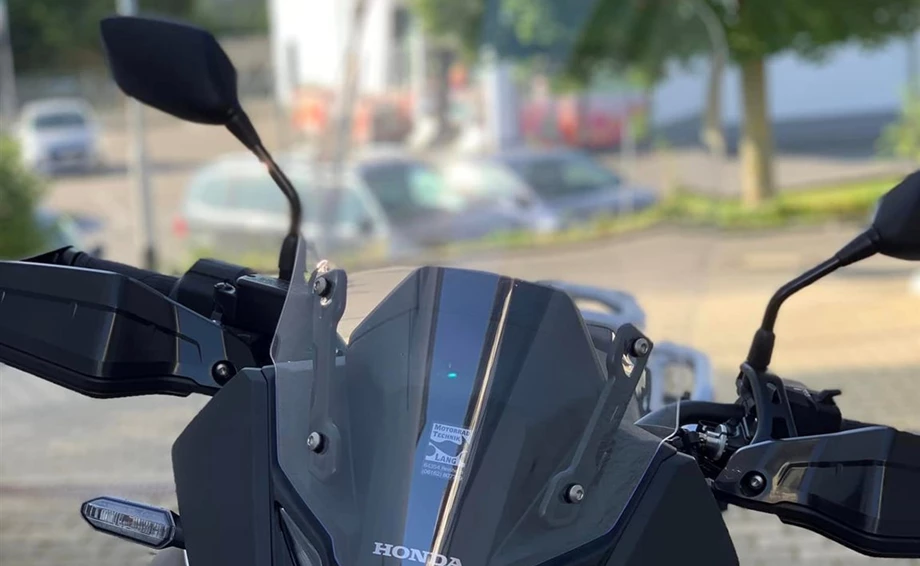 Rebuilt motorbike Honda XL750 Transalp Bild 8: Rebuilt motorbike Honda XL750 Transalp