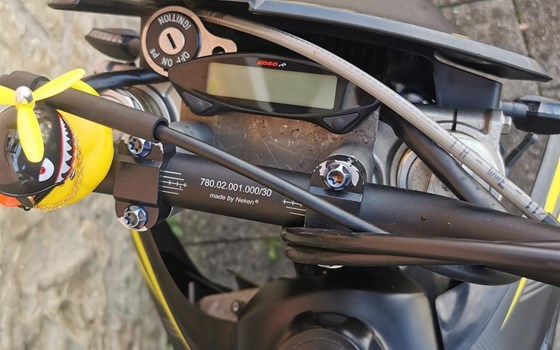 Umgebautes Motorrad Suzuki DR-Z 400 SM von user1269430 - Bild 2