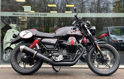 Moto Guzzi V7 Stone Custom Bike