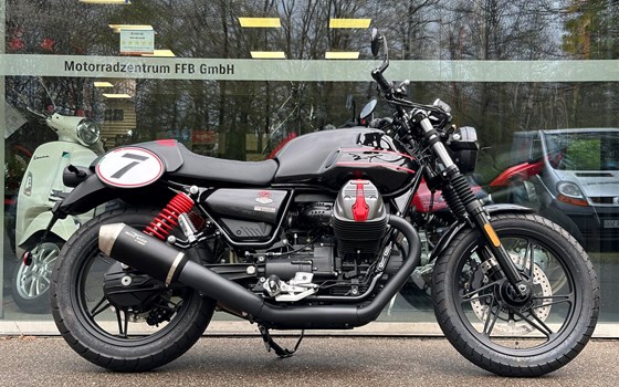 Umgebautes Motorrad Moto Guzzi V7 Stone von Motorradzentrum FFB GmbH - Bild 1 Umgebautes Motorrad Moto Guzzi V7 Stone von Motorradzentrum FFB GmbH - Bild 1