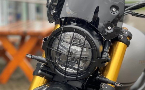 Umgebautes Motorrad Triumph Scrambler 1200 XE von Stärker-Profil GmbH - Bild 13 Umgebautes Motorrad Triumph Scrambler 1200 XE von Stärker-Profil GmbH - Bild 13