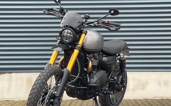Umgebautes Motorrad Triumph Scrambler 1200 XE von Stärker-Profil GmbH - Bild 16 Umgebautes Motorrad Triumph Scrambler 1200 XE von Stärker-Profil GmbH - Bild 16