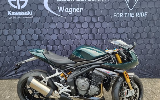 Umgebautes Motorrad Triumph Speed Triple 1200 RR von Zweiradtechnik Wagner GmbH - Bild 1 Umgebautes Motorrad Triumph Speed Triple 1200 RR von Zweiradtechnik Wagner GmbH - Bild 1