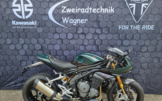 Umgebautes Motorrad Triumph Speed Triple 1200 RR von Zweiradtechnik Wagner GmbH - Bild 11 Umgebautes Motorrad Triumph Speed Triple 1200 RR von Zweiradtechnik Wagner GmbH - Bild 11