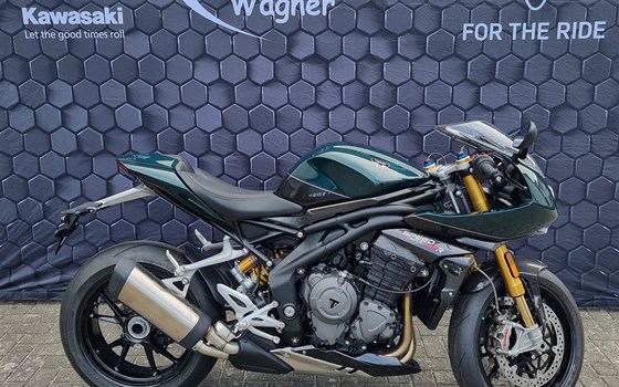Umgebautes Motorrad Triumph Speed Triple 1200 RR von Zweiradtechnik Wagner GmbH - Bild 3 Umgebautes Motorrad Triumph Speed Triple 1200 RR von Zweiradtechnik Wagner GmbH - Bild 3