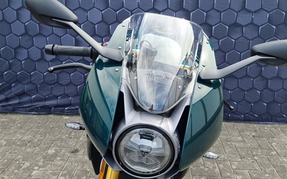 Umgebautes Motorrad Triumph Speed Triple 1200 RR von Zweiradtechnik Wagner GmbH - Bild 7 Umgebautes Motorrad Triumph Speed Triple 1200 RR von Zweiradtechnik Wagner GmbH - Bild 7