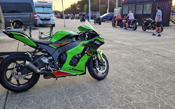 Umgebautes Motorrad Kawasaki Ninja ZX-10R von Zweiradtechnik Wagner GmbH - Bild 1 Umgebautes Motorrad Kawasaki Ninja ZX-10R von Zweiradtechnik Wagner GmbH - Bild 1