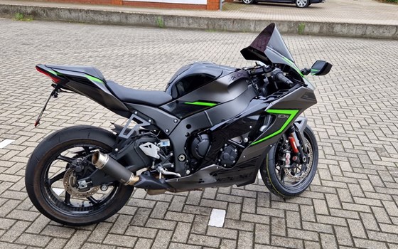 Umgebautes Motorrad Kawasaki Ninja ZX-10R von Zweiradtechnik Wagner GmbH - Bild 10 Umgebautes Motorrad Kawasaki Ninja ZX-10R von Zweiradtechnik Wagner GmbH - Bild 10