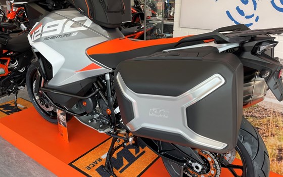 Umgebautes Motorrad KTM 1290 Super Adventure S von Motorrad-Molitor GmbH - Bild 7 Umgebautes Motorrad KTM 1290 Super Adventure S von Motorrad-Molitor GmbH - Bild 7