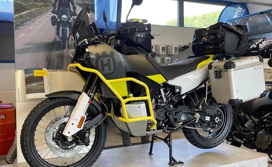 Umbgebautes Motorrad Husqvarna Norden 901 Bild 1: Umbgebautes Motorrad Husqvarna Norden 901