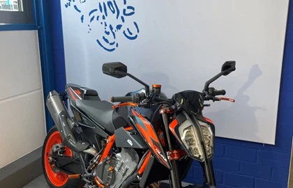 KTM 890 Duke R Custom Bike KTM 890 Duke R Custom Bike