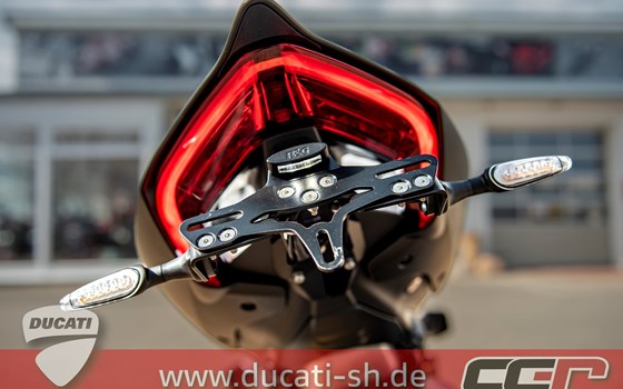 Umgebautes Motorrad Ducati Streetfighter V4 SP von Claus Carstens Zweiradhandel - Bild 6 Umgebautes Motorrad Ducati Streetfighter V4 SP von Claus Carstens Zweiradhandel - Bild 6