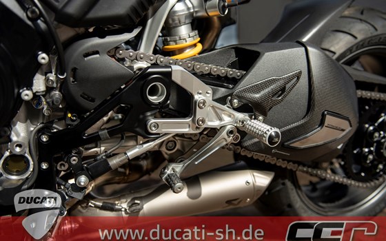 Umgebautes Motorrad Ducati Streetfighter V4 SP von Claus Carstens Zweiradhandel - Bild 8 Umgebautes Motorrad Ducati Streetfighter V4 SP von Claus Carstens Zweiradhandel - Bild 8