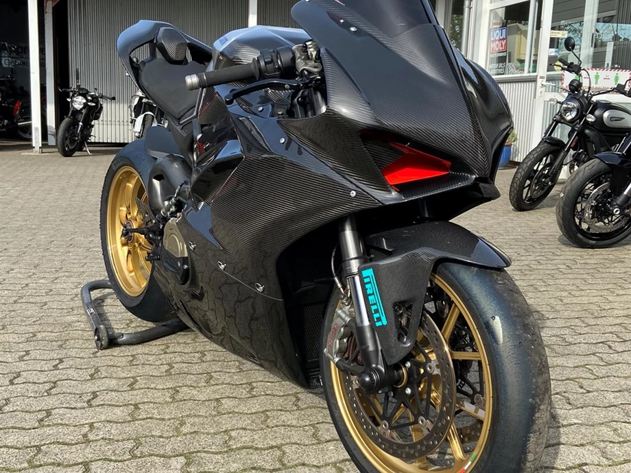 Rebuilt motorbike Ducati Panigale V4 S Bild 5: Rebuilt motorbike Ducati Panigale V4 S