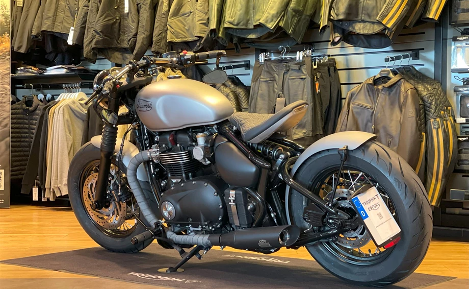 Umbgebautes Motorrad Triumph Bonneville Bobber Bild 1: Umbgebautes Motorrad Triumph Bonneville Bobber