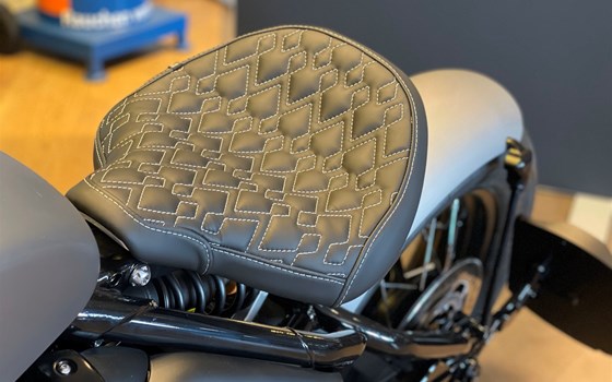 Umgebautes Motorrad Triumph Bonneville Bobber von Stärker-Profil GmbH - Bild 14 Umgebautes Motorrad Triumph Bonneville Bobber von Stärker-Profil GmbH - Bild 14