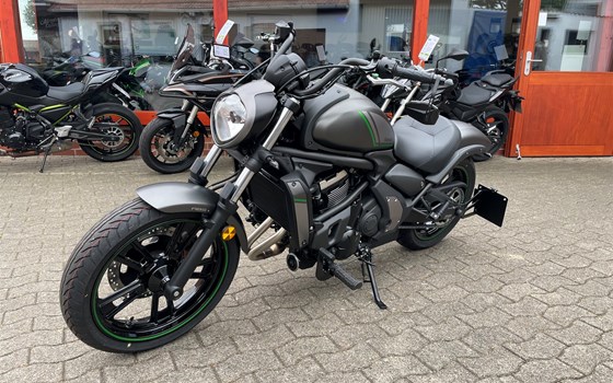 Umgebautes Motorrad Kawasaki Vulcan S von Hartmut Eils Motorradhandel - Bild 10 Umgebautes Motorrad Kawasaki Vulcan S von Hartmut Eils Motorradhandel - Bild 10
