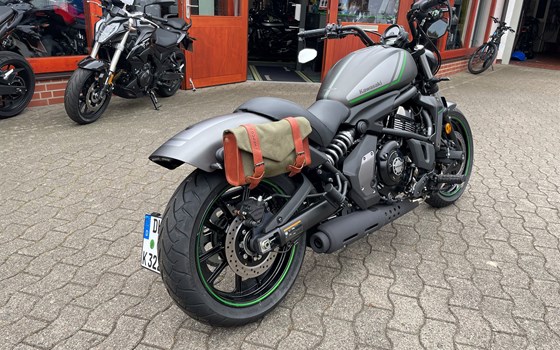 Umgebautes Motorrad Kawasaki Vulcan S von Hartmut Eils Motorradhandel - Bild 3 Umgebautes Motorrad Kawasaki Vulcan S von Hartmut Eils Motorradhandel - Bild 3