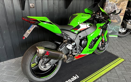 Umgebautes Motorrad Kawasaki Ninja ZX-10R von Hartmut Eils Motorradhandel - Bild 3 Umgebautes Motorrad Kawasaki Ninja ZX-10R von Hartmut Eils Motorradhandel - Bild 3