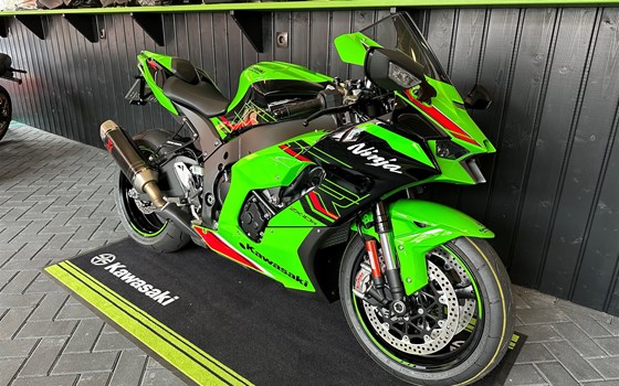 Umgebautes Motorrad Kawasaki Ninja ZX-10R von Hartmut Eils Motorradhandel - Bild 1 Umgebautes Motorrad Kawasaki Ninja ZX-10R von Hartmut Eils Motorradhandel - Bild 1