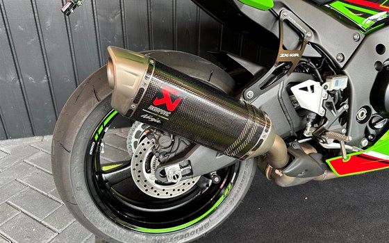 Umgebautes Motorrad Kawasaki Ninja ZX-10R von Hartmut Eils Motorradhandel - Bild 8 Umgebautes Motorrad Kawasaki Ninja ZX-10R von Hartmut Eils Motorradhandel - Bild 8