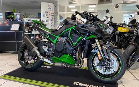 Umgebautes Motorrad Kawasaki Z H2 SE von Team Wahlers GmbH - Bild 1 Umgebautes Motorrad Kawasaki Z H2 SE von Team Wahlers GmbH - Bild 1