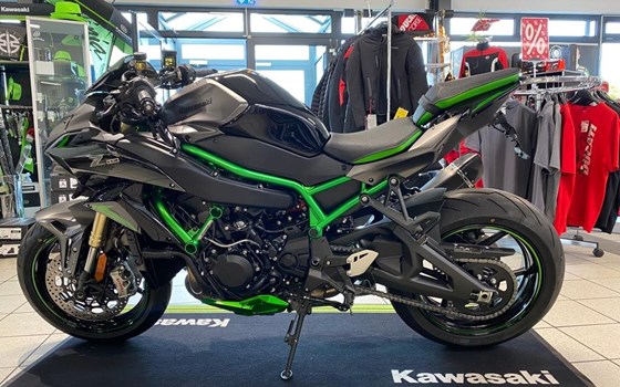 Umgebautes Motorrad Kawasaki Z H2 SE von Team Wahlers GmbH - Bild 12 Umgebautes Motorrad Kawasaki Z H2 SE von Team Wahlers GmbH - Bild 12