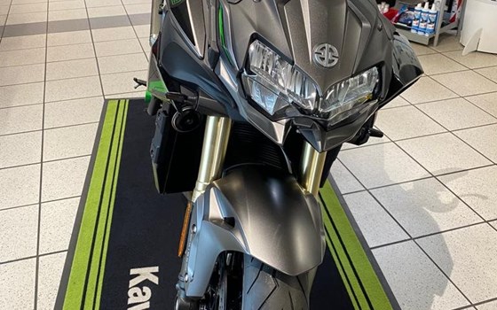 Umgebautes Motorrad Kawasaki Z H2 SE von Team Wahlers GmbH - Bild 13 Umgebautes Motorrad Kawasaki Z H2 SE von Team Wahlers GmbH - Bild 13