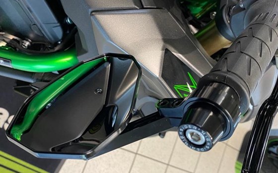 Umgebautes Motorrad Kawasaki Z H2 SE von Team Wahlers GmbH - Bild 16 Umgebautes Motorrad Kawasaki Z H2 SE von Team Wahlers GmbH - Bild 16
