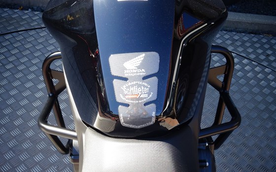 Umgebautes Motorrad Honda CB 750 von Zweiradtechnik Jörg Schlieter - Bild 9 Umgebautes Motorrad Honda CB 750 von Zweiradtechnik Jörg Schlieter - Bild 9