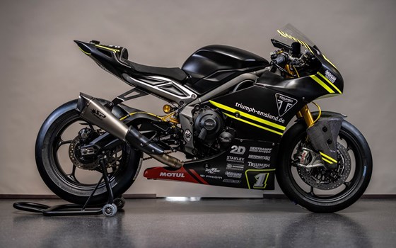 Umgebautes Motorrad Triumph Street Triple 765 R von Triumph Emsland - Hertrampf Racing - Bild 1 Umgebautes Motorrad Triumph Street Triple 765 R von Triumph Emsland - Hertrampf Racing - Bild 1