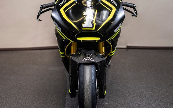Umgebautes Motorrad Triumph Street Triple 765 R von Triumph Emsland - Hertrampf Racing - Bild 9 Umgebautes Motorrad Triumph Street Triple 765 R von Triumph Emsland - Hertrampf Racing - Bild 9