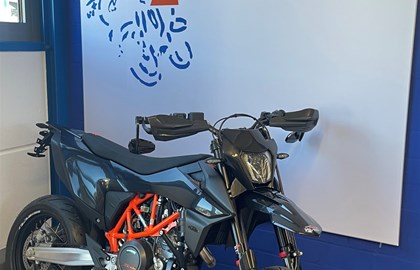 KTM 690 SMC R Custom Bike