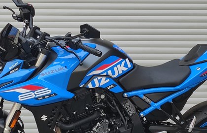 Suzuki GSX-8S Custom Bike Suzuki GSX-8S Custom Bike