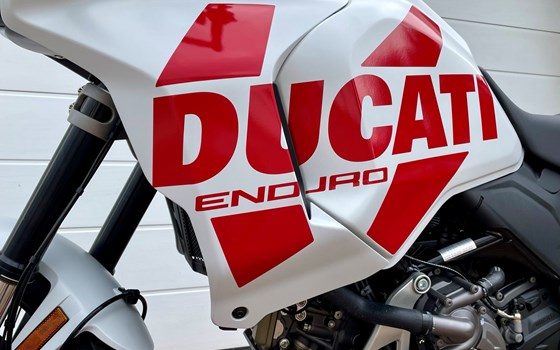 Umgebautes Motorrad Ducati DesertX von Claus Carstens Zweiradhandel - Bild 4 Umgebautes Motorrad Ducati DesertX von Claus Carstens Zweiradhandel - Bild 4