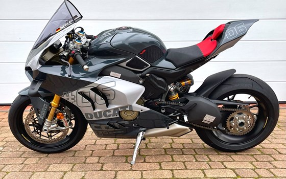 Umgebautes Motorrad Ducati Panigale V4 von Claus Carstens Zweiradhandel - Bild 4 Umgebautes Motorrad Ducati Panigale V4 von Claus Carstens Zweiradhandel - Bild 4