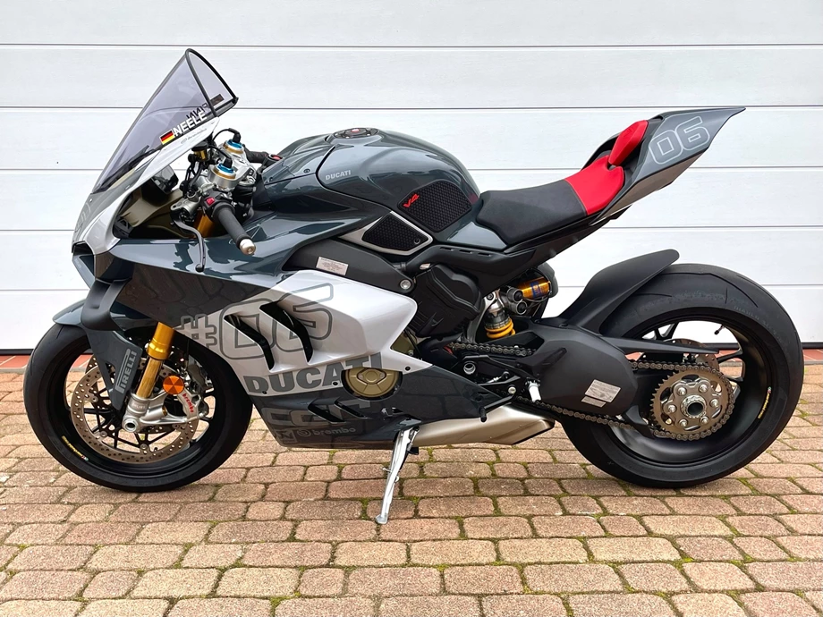 Rebuilt motorbike Ducati Panigale V4 Bild 4: Rebuilt motorbike Ducati Panigale V4