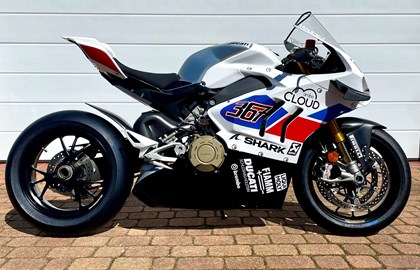 Ducati Panigale V4 R Custom Bike