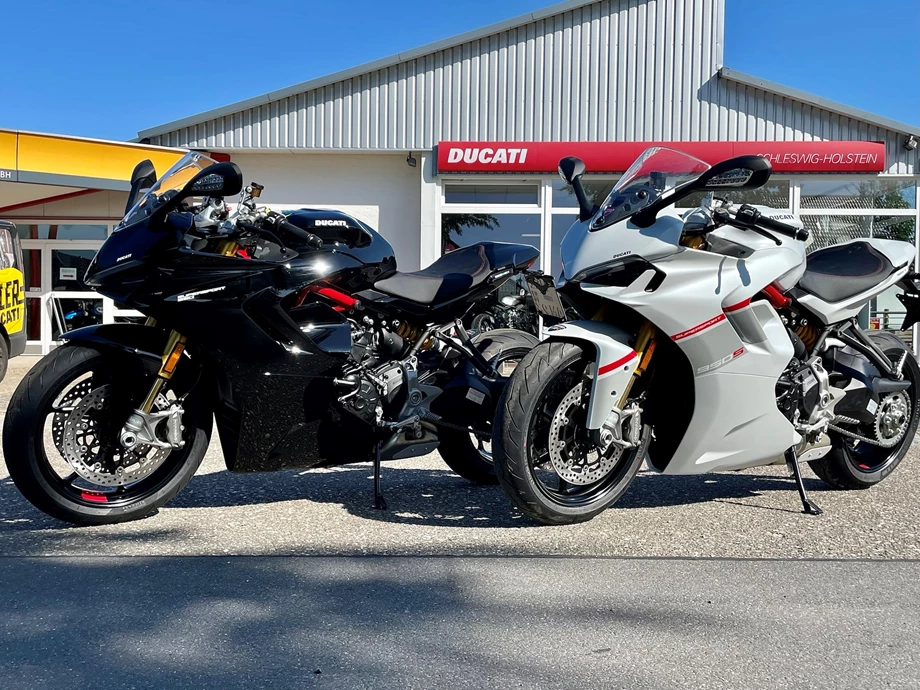 Rebuilt motorbike Ducati SuperSport 950 S Bild 3: Rebuilt motorbike Ducati SuperSport 950 S