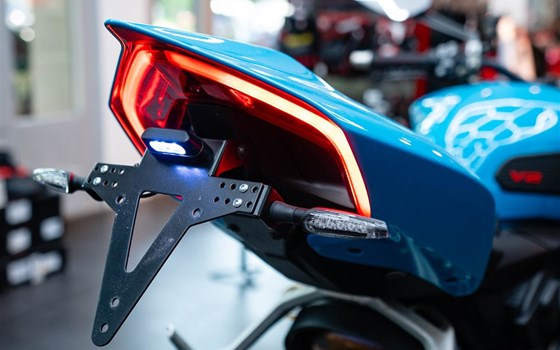 Umgebautes Motorrad Ducati Streetfighter V2 von DWM Motorradhandel GmbH - Bild 5 Umgebautes Motorrad Ducati Streetfighter V2 von DWM Motorradhandel GmbH - Bild 5