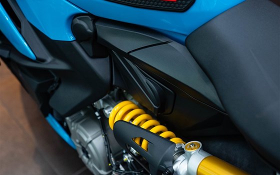 Umgebautes Motorrad Ducati Streetfighter V2 von DWM Motorradhandel GmbH - Bild 6 Umgebautes Motorrad Ducati Streetfighter V2 von DWM Motorradhandel GmbH - Bild 6