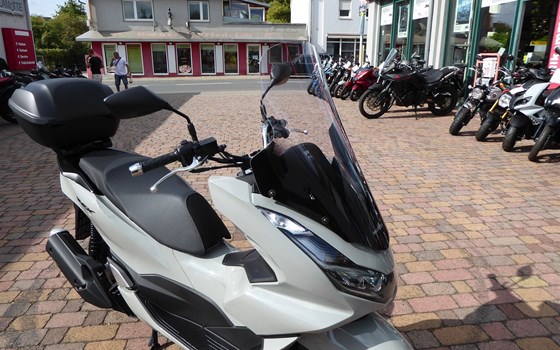 Umgebautes Motorrad Honda PCX125 von Motorradtechnik Lang GmbH - Bild 2 Umgebautes Motorrad Honda PCX125 von Motorradtechnik Lang GmbH - Bild 2