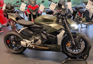 Ducati Streetfighter V2