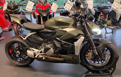 Ducati Streetfighter V2 Custom Bike