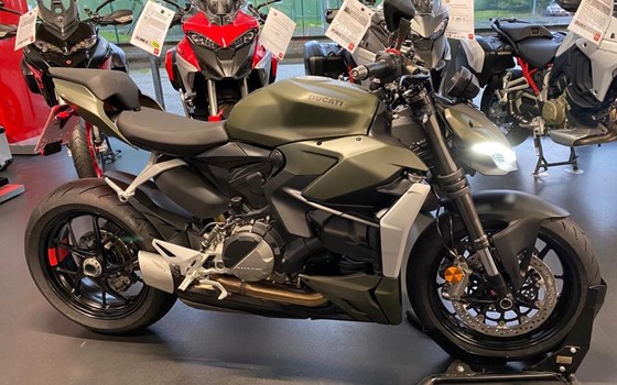 Umgebautes Motorrad Ducati Streetfighter V2 von Team Wahlers GmbH - Bild 1 Umgebautes Motorrad Ducati Streetfighter V2 von Team Wahlers GmbH - Bild 1