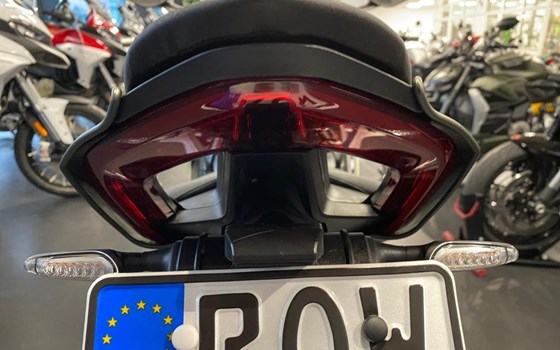 Umgebautes Motorrad Ducati Streetfighter V2 von Team Wahlers GmbH - Bild 21 Umgebautes Motorrad Ducati Streetfighter V2 von Team Wahlers GmbH - Bild 21