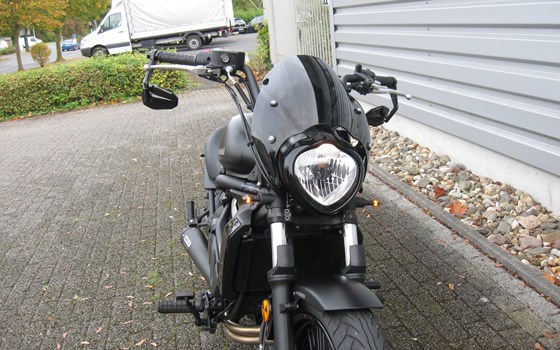 Umgebautes Motorrad Kawasaki Vulcan S von Alfred Kührer Moto-Service u. Zubehör - Bild 4 Umgebautes Motorrad Kawasaki Vulcan S von Alfred Kührer Moto-Service u. Zubehör - Bild 4